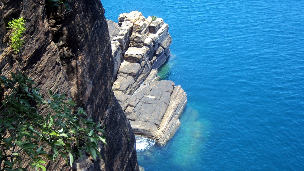 黄河壶口瀑布清流现象揭秘，黄河水为何变清澈了