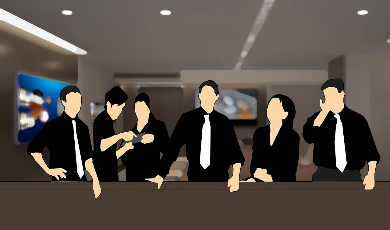 老人网购误下单收到550只小鸡崽，一则温馨又引人深思的社区新闻